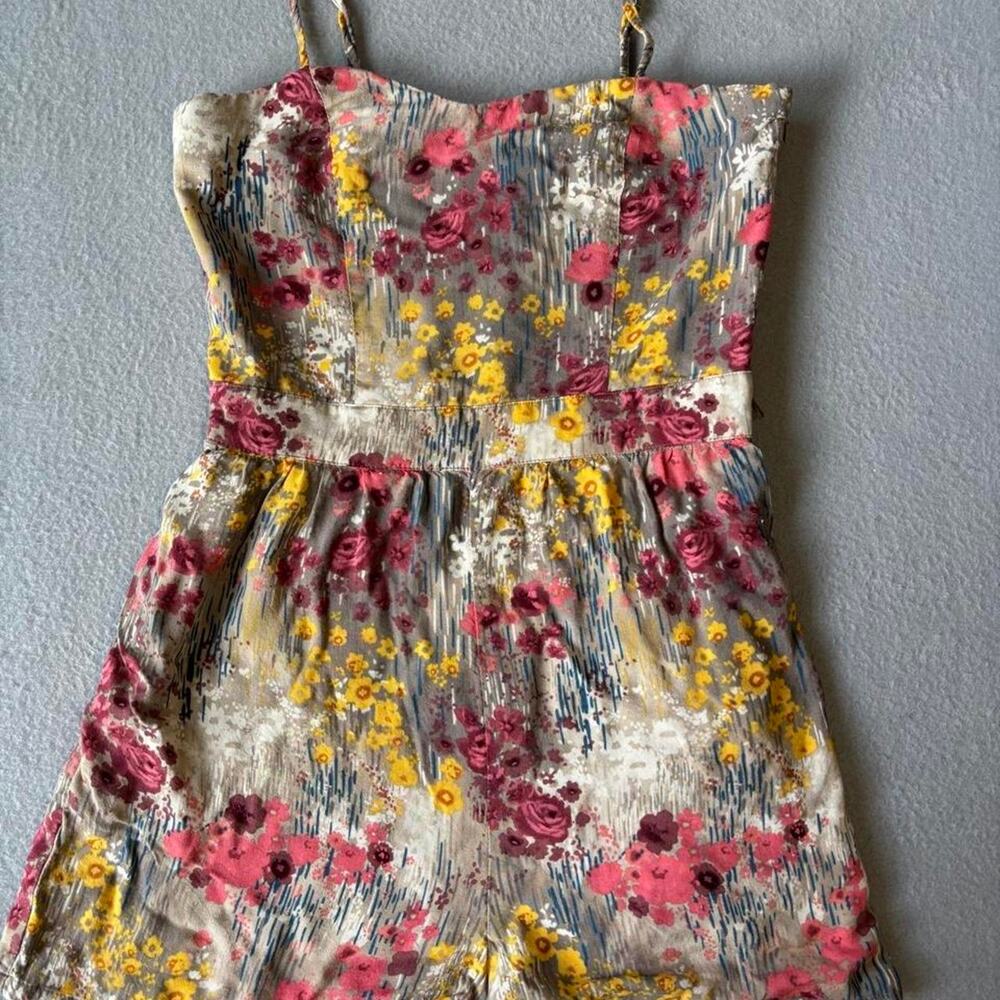 Forever 21 boutique floral romper